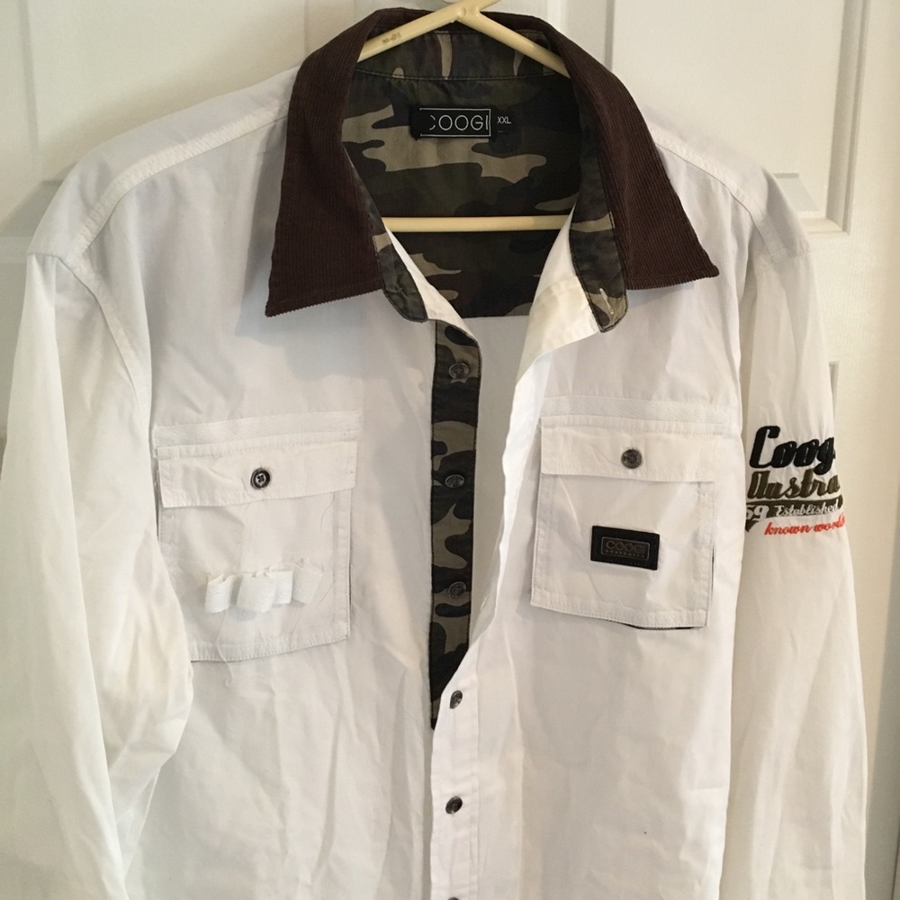 Coogi  Men’s L/S Button Down Shirt.